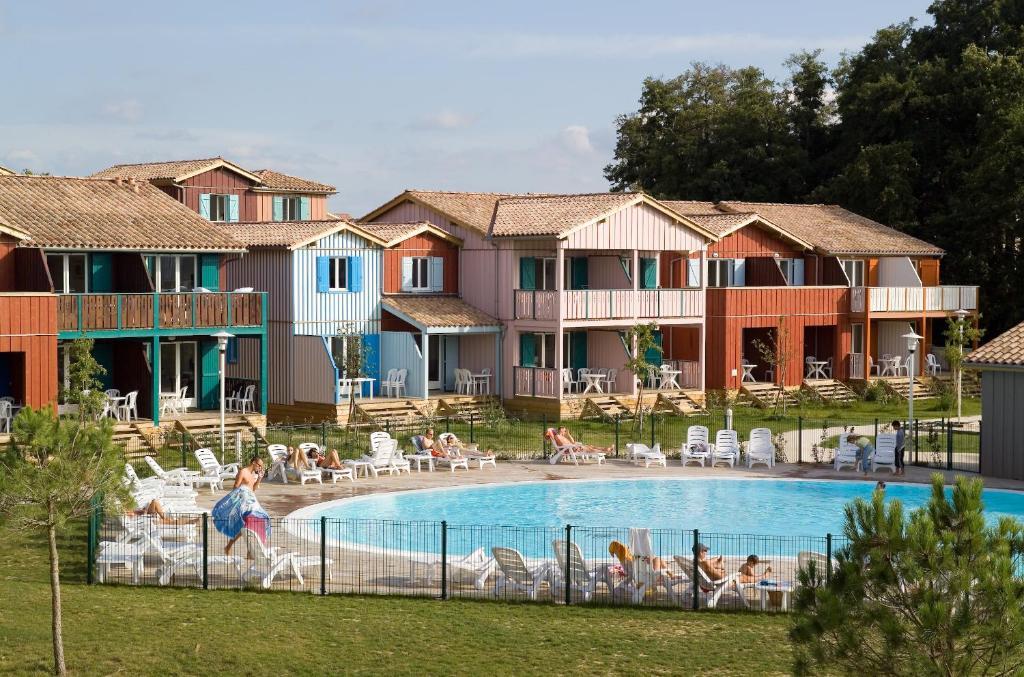 Madame Vacances Les Rives Marines Le Teich Rom bilde